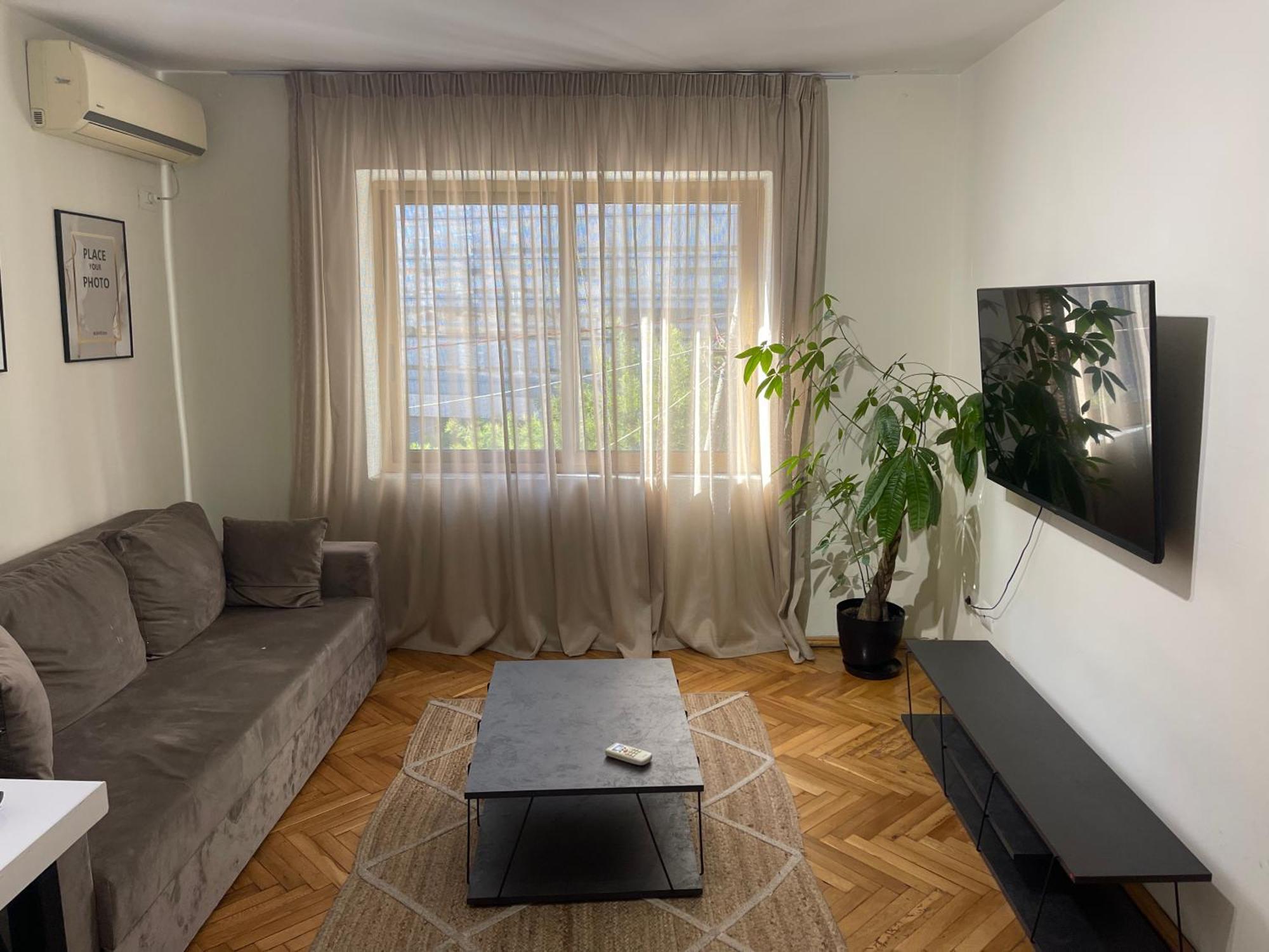 Cozy Apartment, In The Center Of Tirana Exterior foto